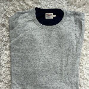 Faherty Gray Crewneck Sweater Classic Knit Design